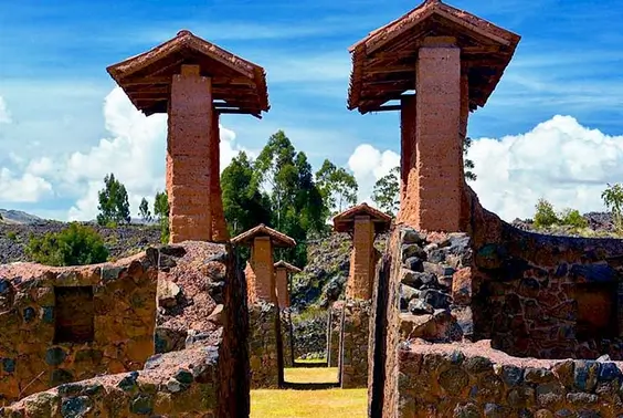 Tour Cusco to Puno by Bus with Peruvian Cuisine